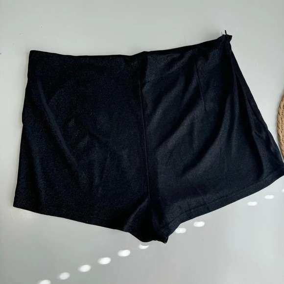 Shein Black Shimmering Shorts Size 3XL - Picture 6 of 6